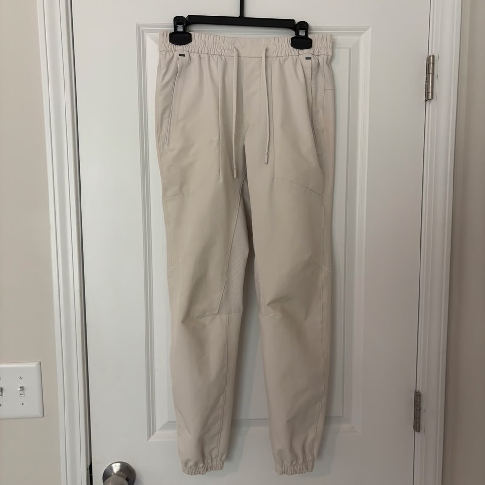 Lululemon men’s cream athletic work out pants joggers xs